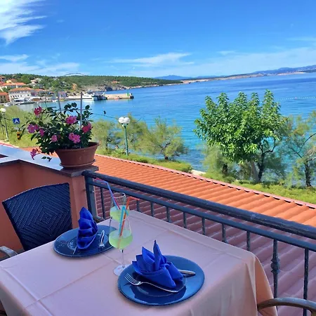 Apartments Beach 3* Šilo