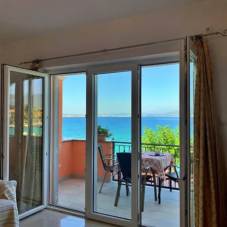 Apartments Beach 게스트하우스