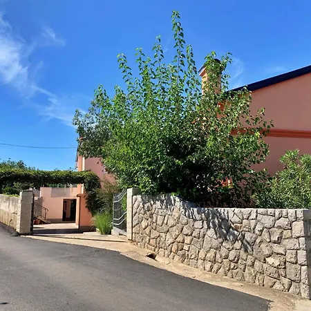 Apartments Beach Guest house 3*