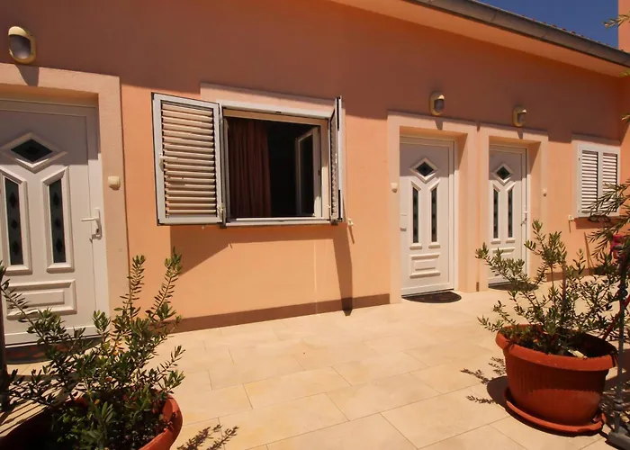 Apartments Beach Gasthof Šilo