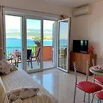 Apartments Beach 3*